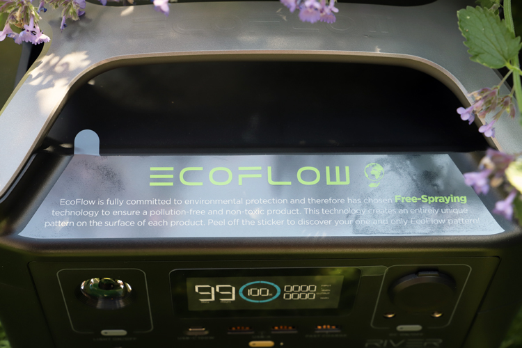 Free-Sparying Technology sticker op River Max